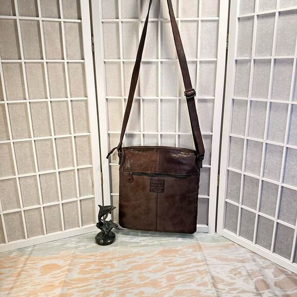 Ashwood Leather Handbag - Picture 3 of 9